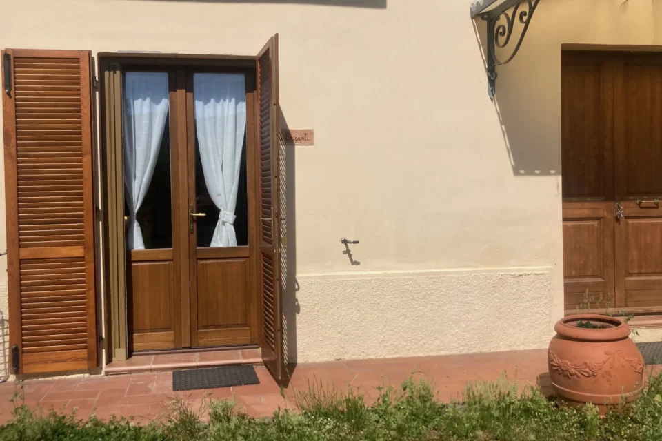 Camera Briganti - Ingresso